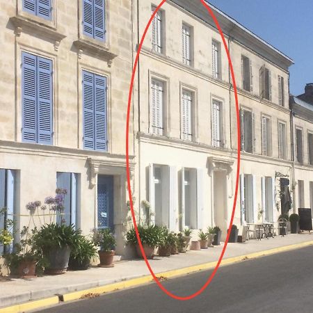 La Maison Du Port Mortagne-sur-Gironde Esterno foto