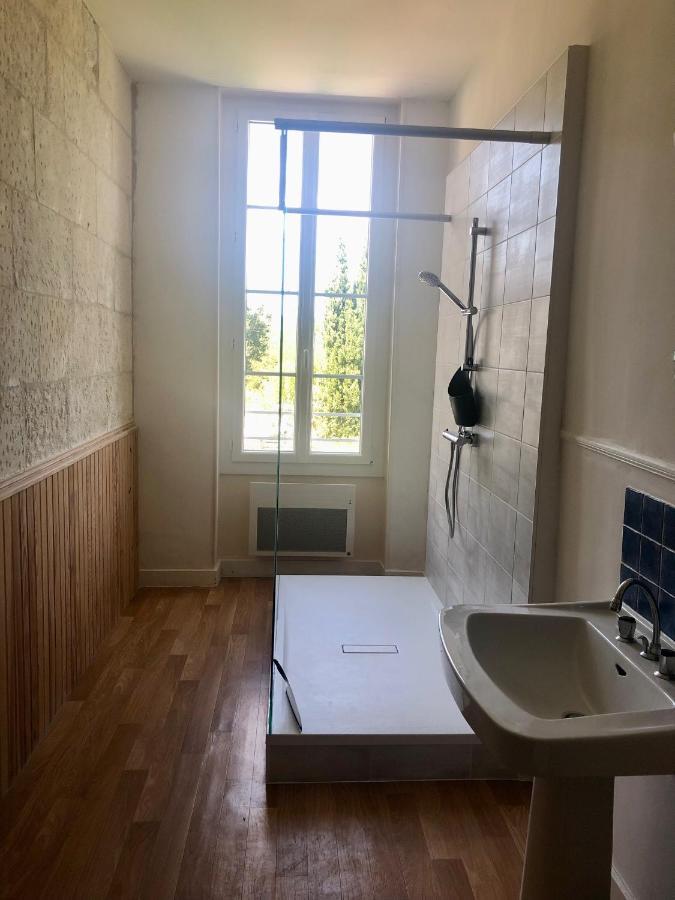 La Maison Du Port Mortagne-sur-Gironde Esterno foto
